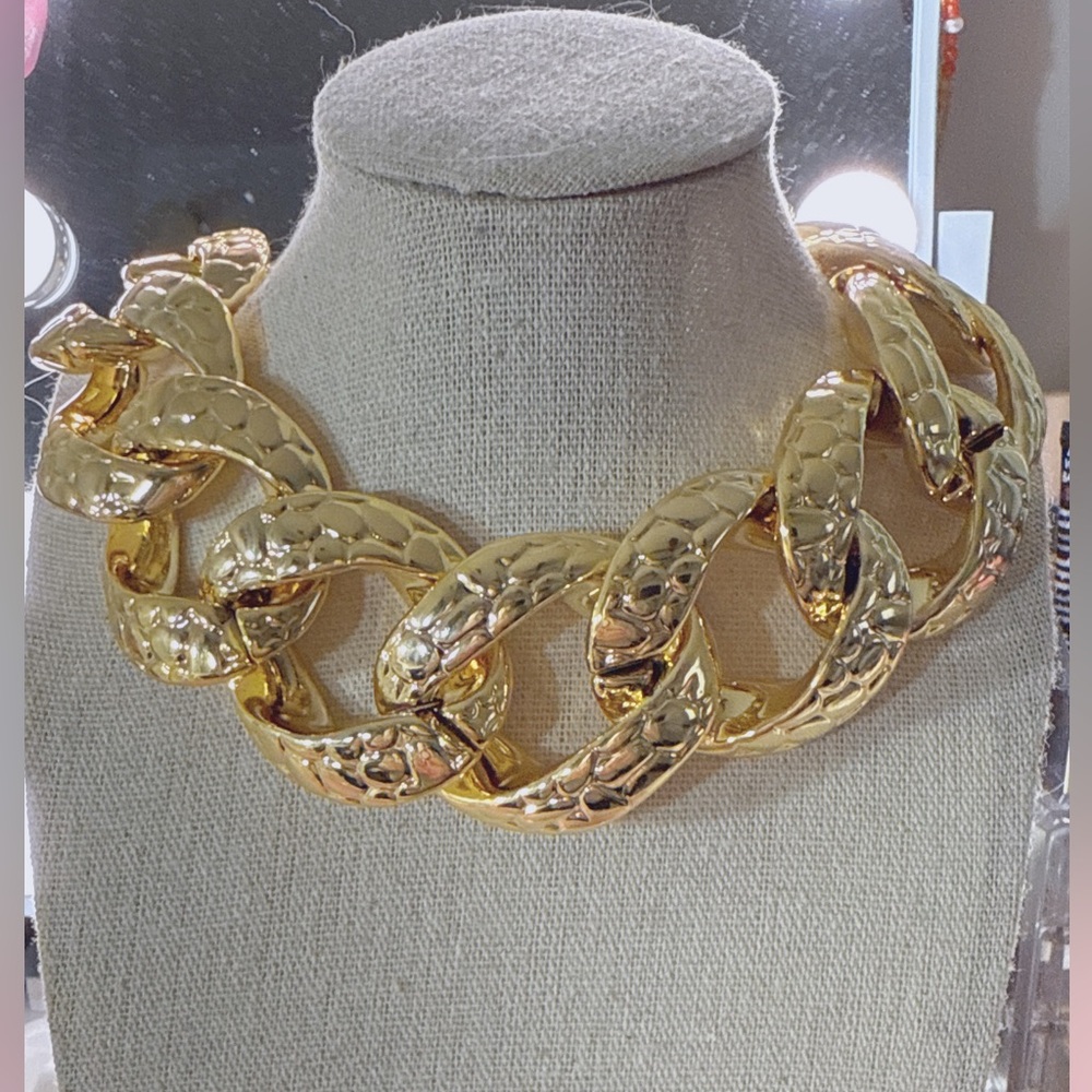 Exaggerated Chunky Link Choker Necklace Gold Chain